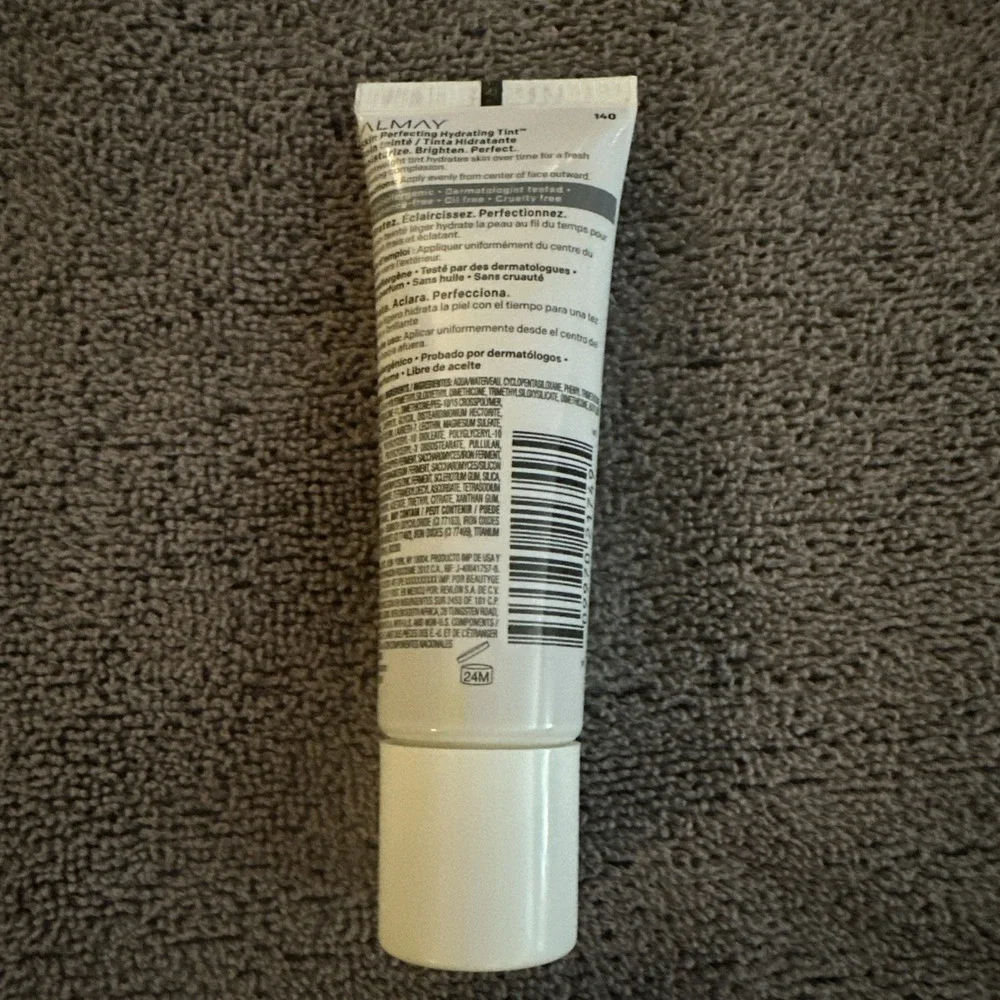 Almay Hydrating Lightweight Coverage Liquid Foundation Tint Tan 140
